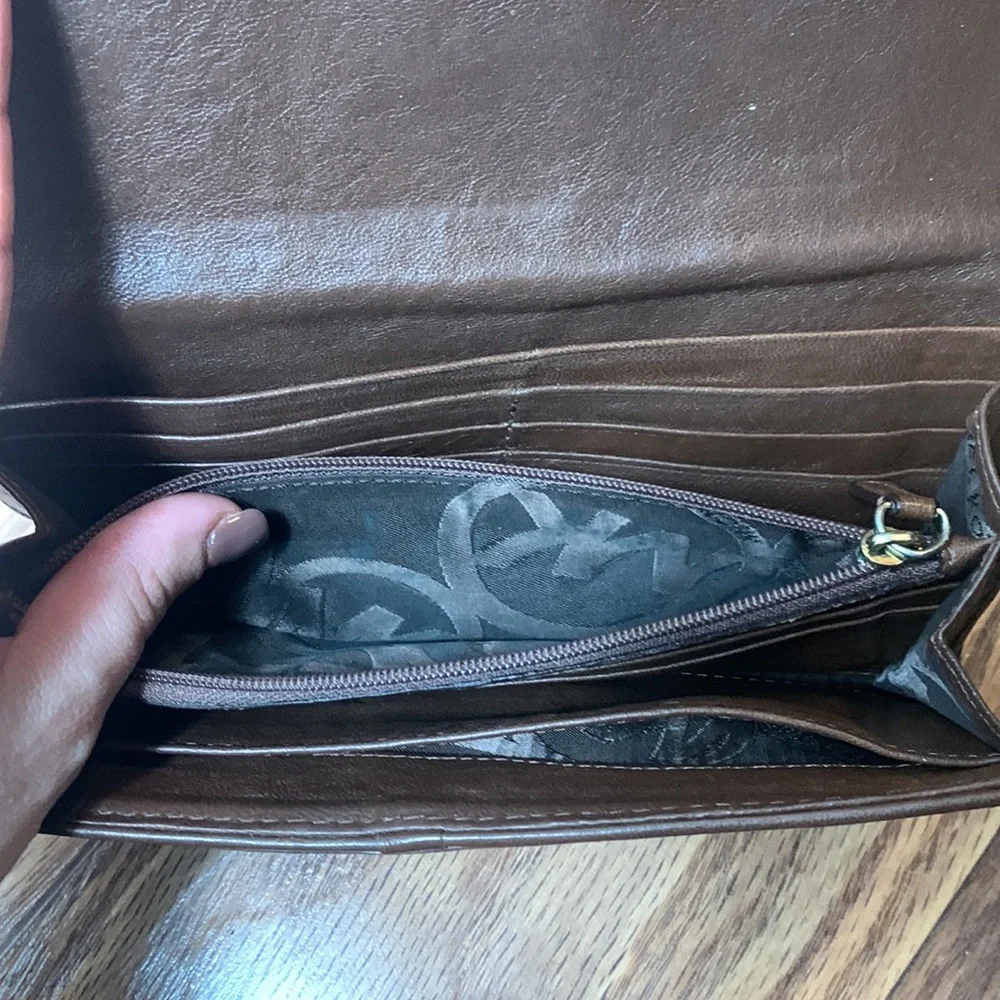 Michael Kors wallet - Picture 5 of 7